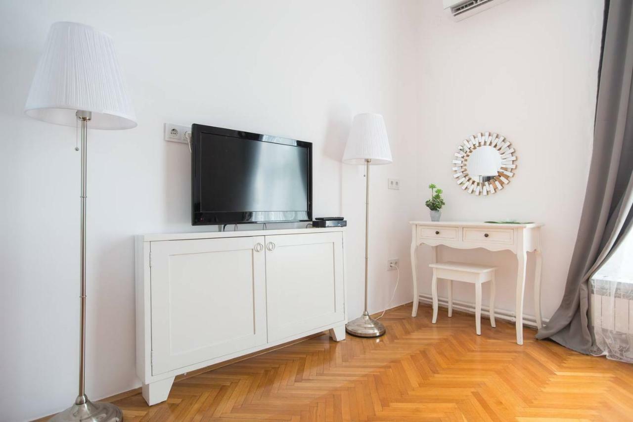 Oberiter Apartments - Center Of Zagreb, Fast Wifi, Ac, Kitchen, Parking Buitenkant foto