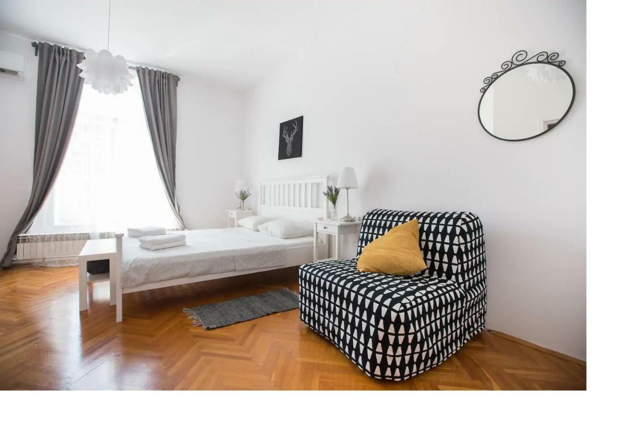 Oberiter Apartments - Center Of Zagreb, Fast Wifi, Ac, Kitchen, Parking Buitenkant foto